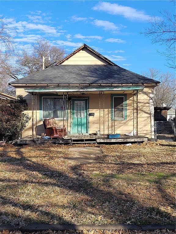 611 E 9th St, Pittsburg, KS 66762 Zillow