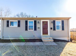2658 Creve Coeur Mill Rd, Maryland Heights, MO