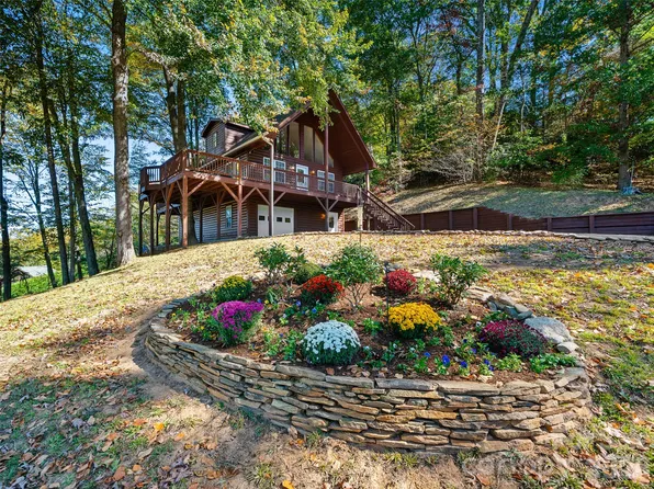 57 S Pinnacle, Burnsville, NC 28714