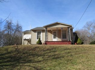 1472 Longview Ln, Galax, VA 24333