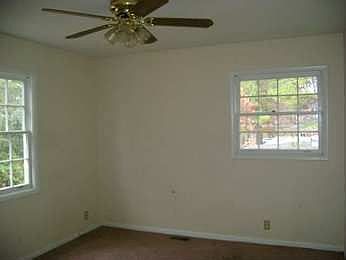 2nd image of 3996 Scott Dr