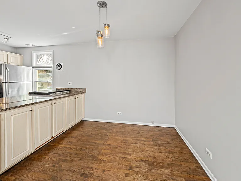 1839 N Bissell St #3 — Photo 7