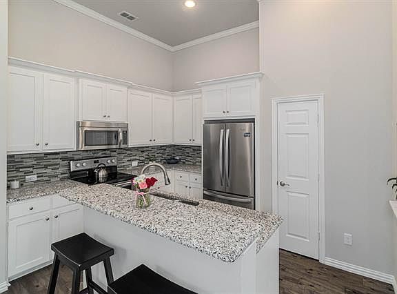 5th image of 3075 Willow Grove Blvd APT 3802