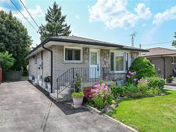 78 Hester St, Hamilton, ON L9A 2N5