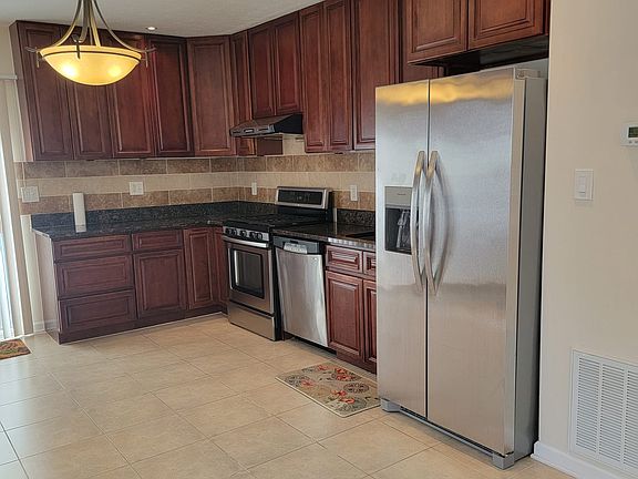 4th image of 13550 Deerwater Dr