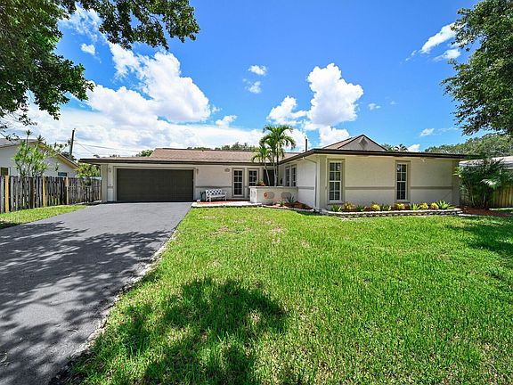 3rd image of 8870 SW 49 Street