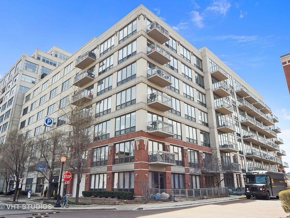 1st image of 1000 N Kingsbury St APT 706