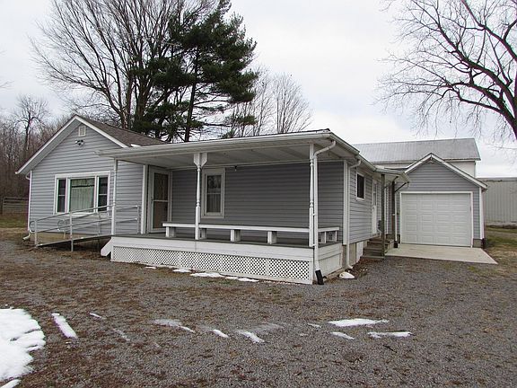 3rd image of 1634 County Road 25 N