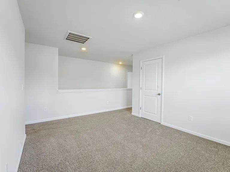 521 Grantham Dr — Photo 26
