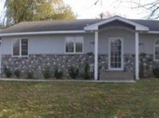 407 Columbus Ave N, New Prague, MN 56071