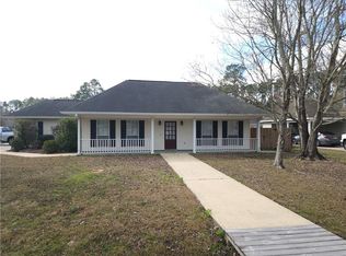 201 W Meadow Ct, Mandeville, LA 70471
