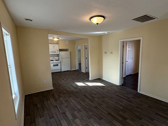 5th image of 3816 4th Ave S #1