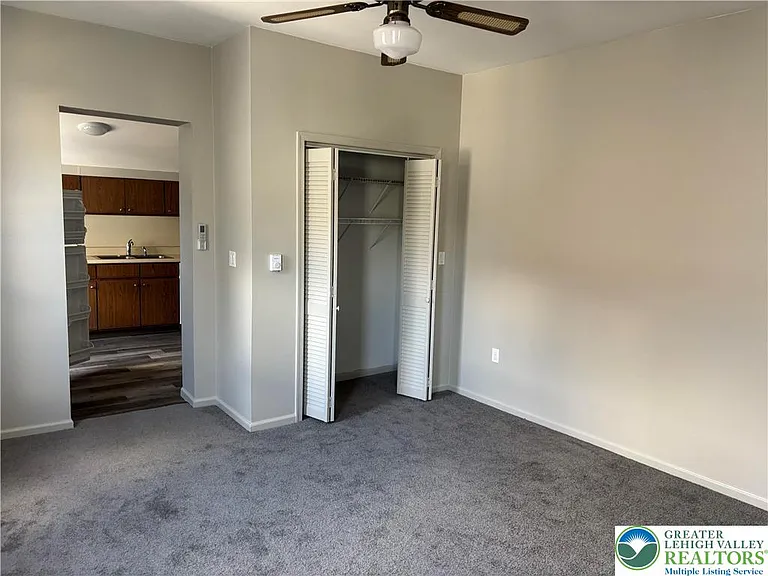 3951 Mountain View Dr — Photo 9