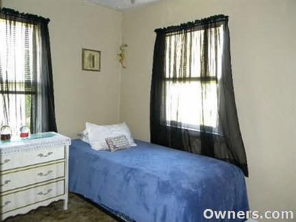 Main Floor Bedroom 2