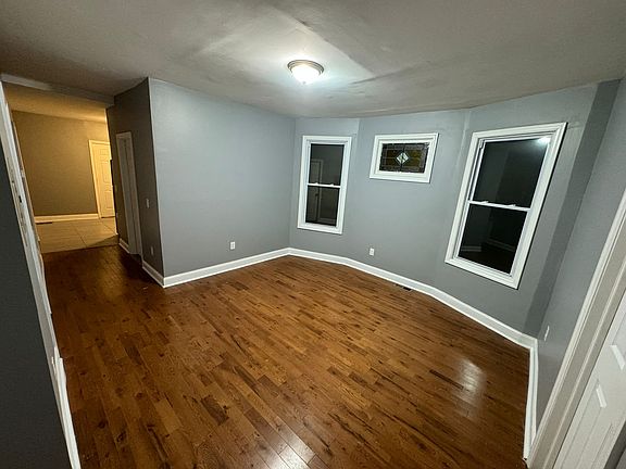 4th image of 18 N 19th St #1