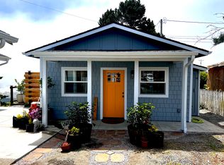 236 Fountain Ct #B, Brookings, OR 97415