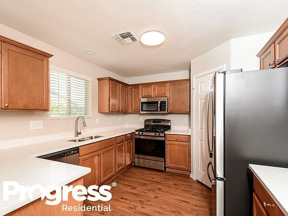 5th image of 13952 W Port Royale Ln