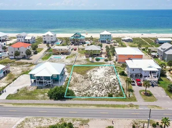 1048 E Gulf Beach Dr, Eastpoint, FL 32328