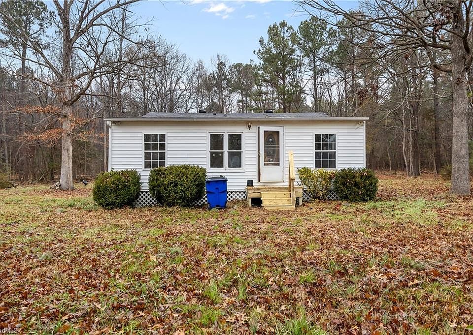 1st image of 4919 Mount Willing Rd