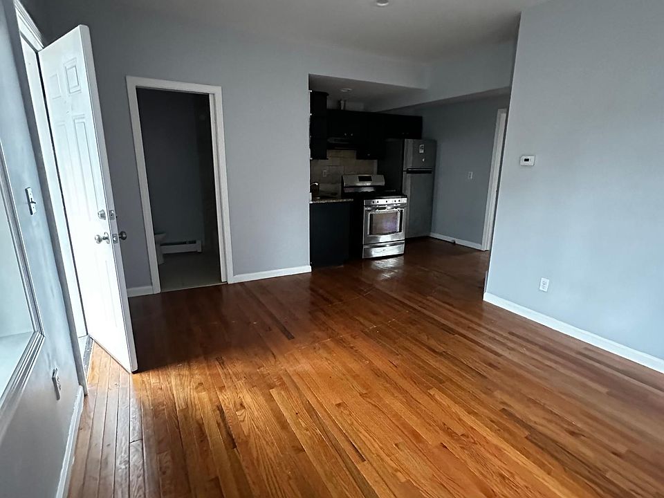 1st image of 9 West St #3E