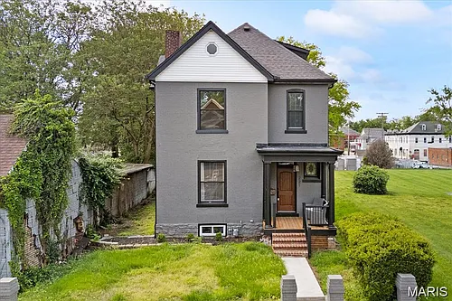 221 N Jackson St Photo 1