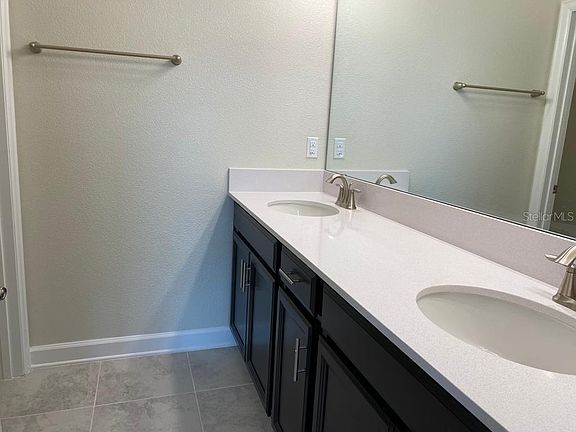 5th image of 12108 Sonnet Ave