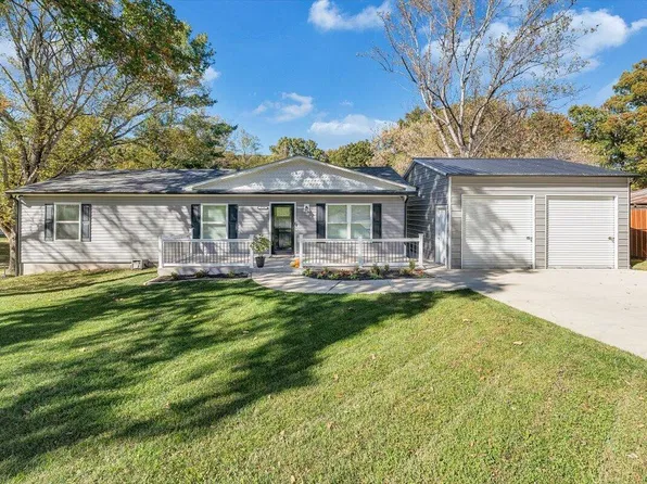 4738 Moore Rd, Salem, VA 24153