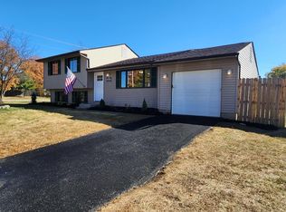 8723 Crestwater Dr, Galloway, OH 43119