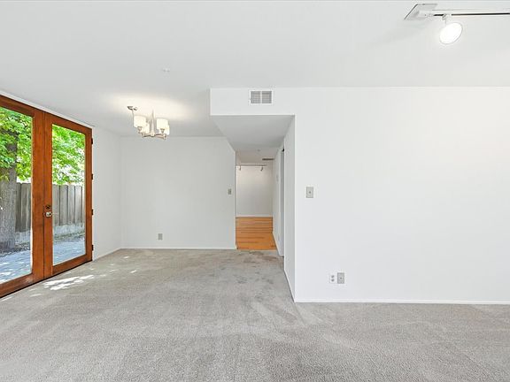 4th image of 264 W California Ave APT C