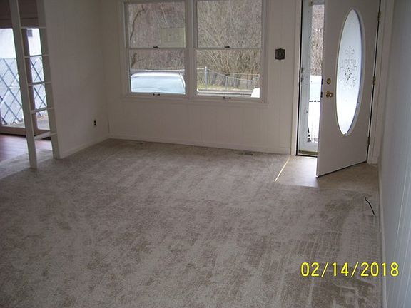 2nd image of 46 N Evergreen Ln