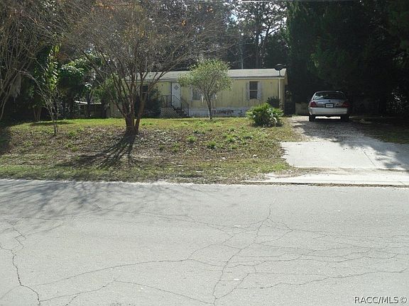 2nd image of 8596 SW Admiral Byrd Ln W