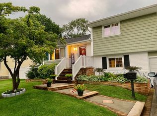 48 Sherman Dr, Syosset, NY 11791