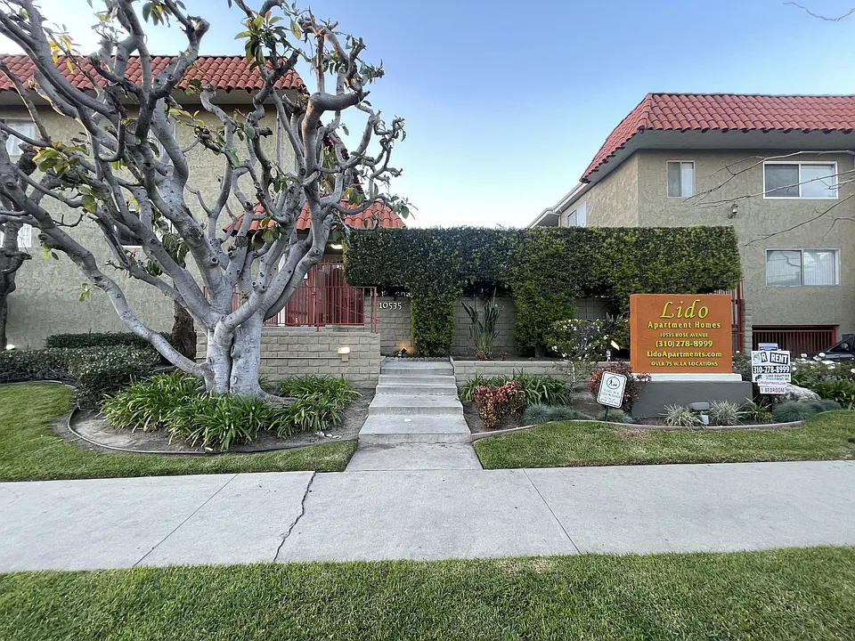 Lido Apartments - 10535 Rose Ave