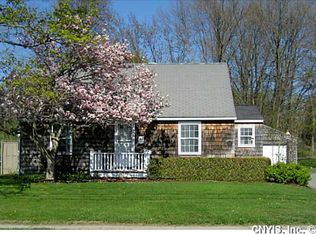 76 Fennell St, Skaneateles, NY 13152