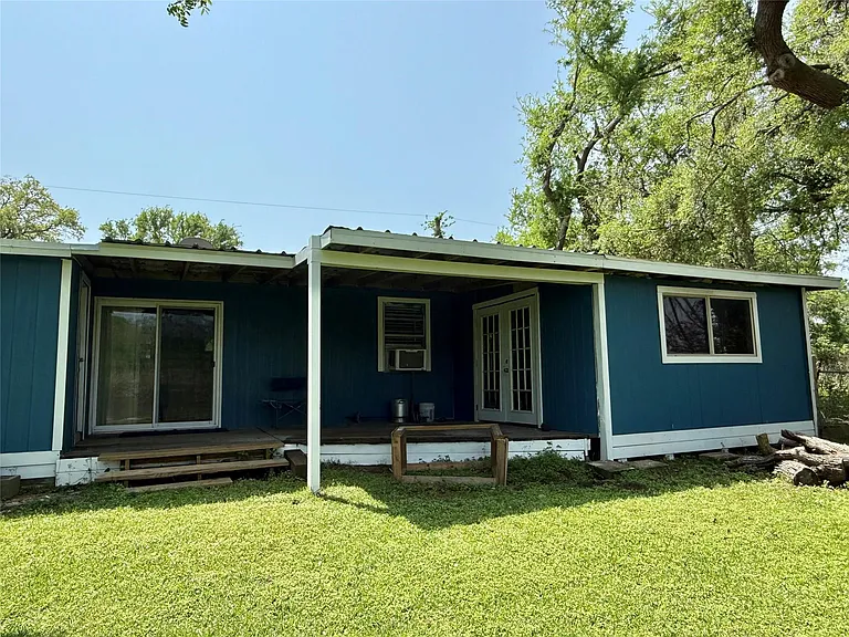 2434 Shady Creek Ln — Photo 16