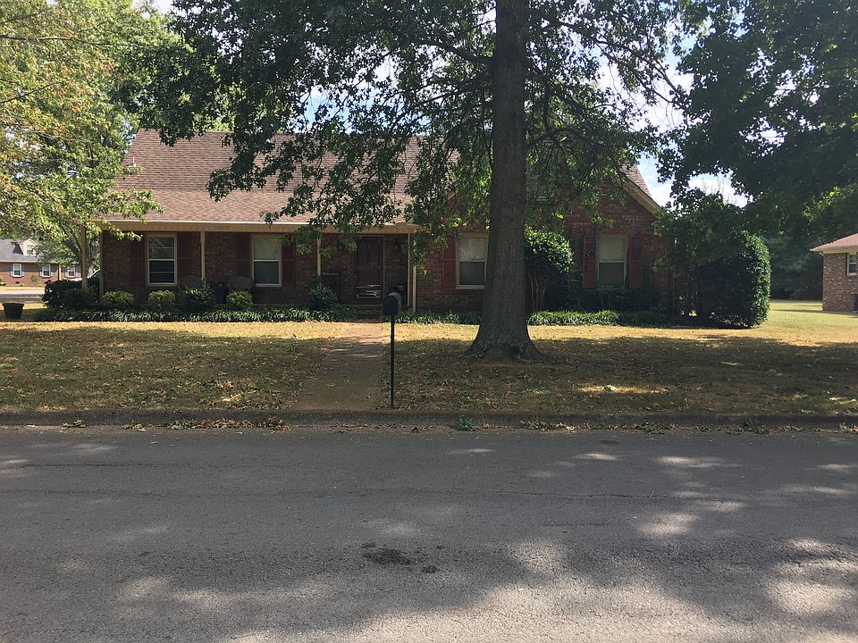 1st image of 2618 Regency Park Dr