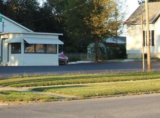 1323 5th St, Bedford, IN 47421