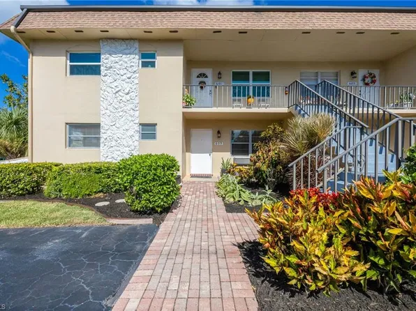 609 Palm View DR #10, NAPLES, FL 34110