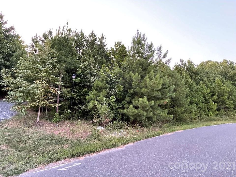 2nd image of 271 Scottish Highland Rd