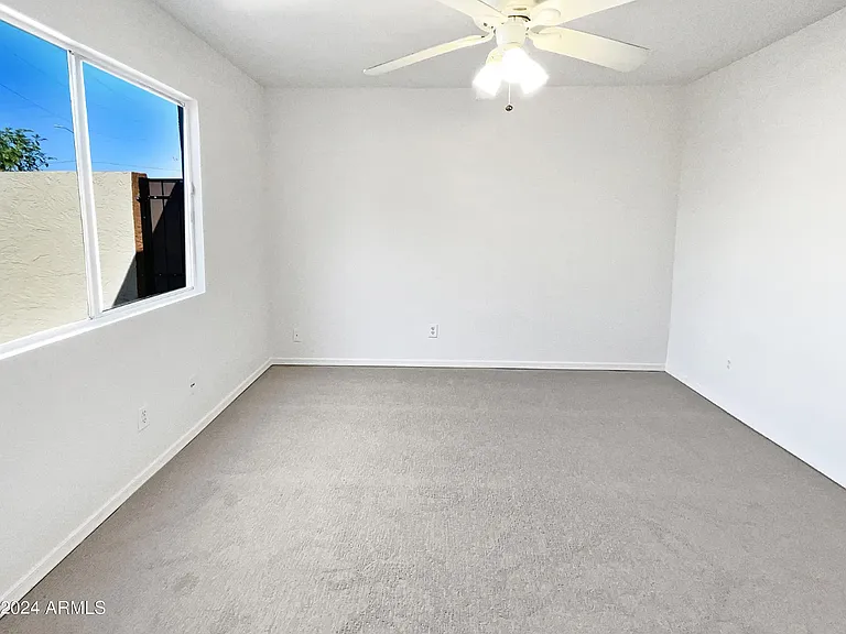 8339 N 59th Dr — Photo 14