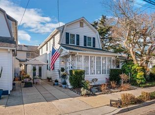 26 N Martindale Ave, Ventnor, NJ 08406