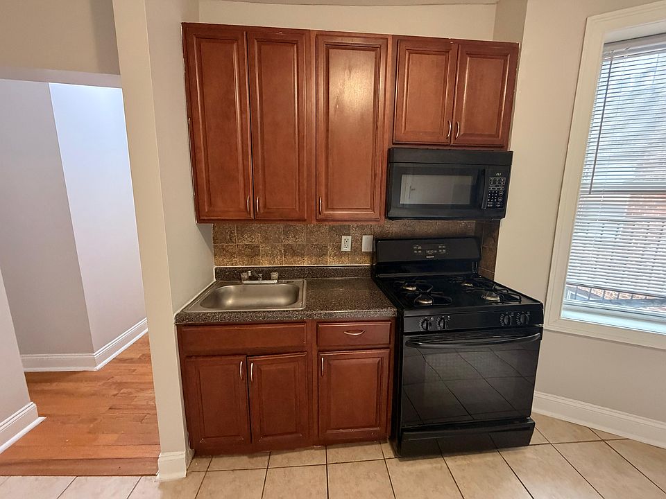 1st image of 69 Stuyvesant Ave #31