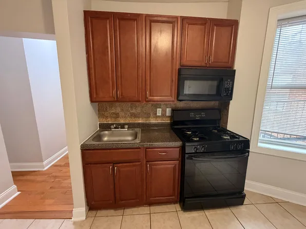 69 Stuyvesant Avenue image 1 of 7