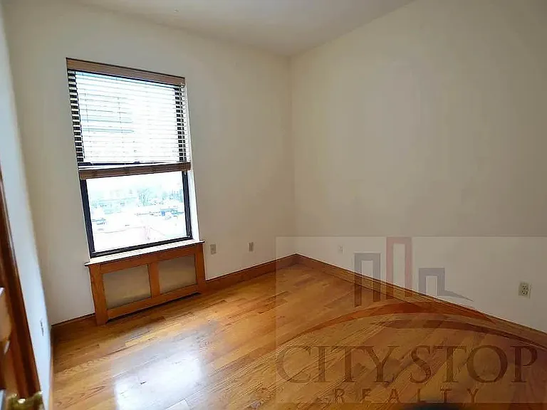 244 W 109th St #5D — Photo 4