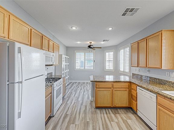 5th image of 9271 Mandeville Bay Ave