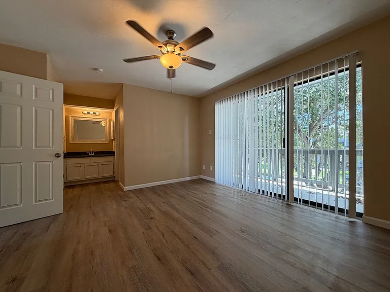 4226 Walnut Hills Dr #4 — Photo 24