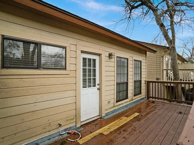 2208 Indian Trl #A — Photo 18