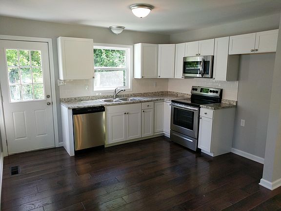 5th image of 4432 Coffey St