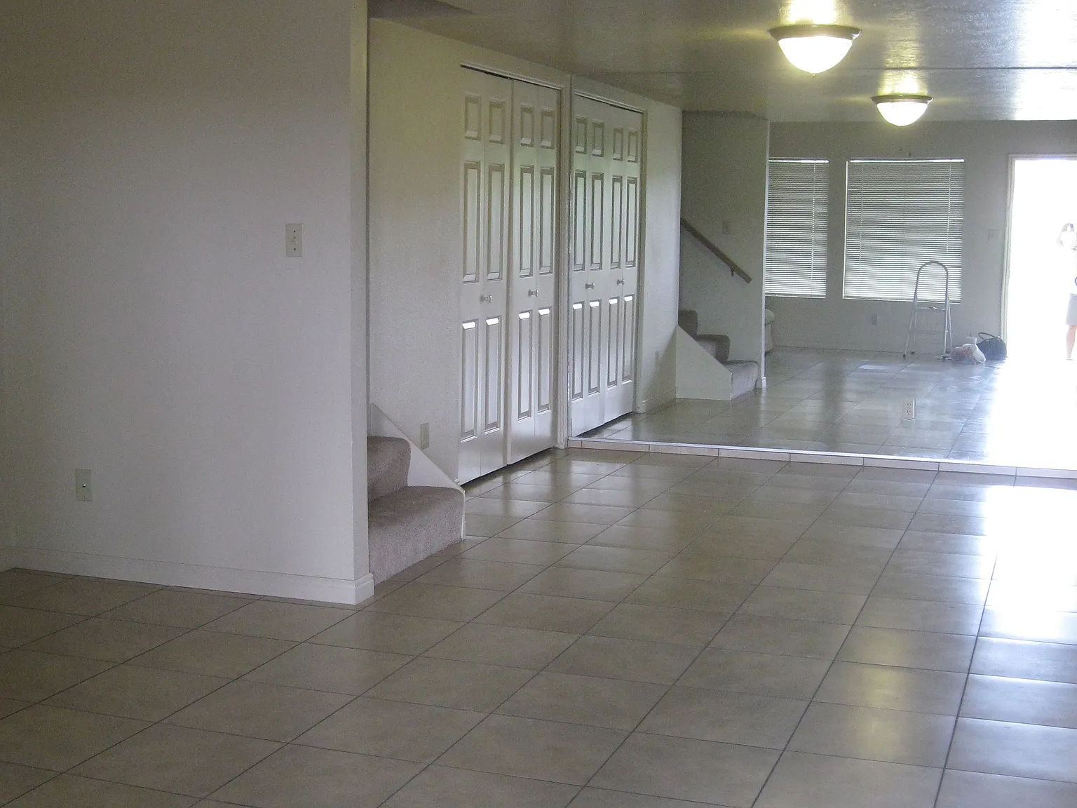 2 bed, 1069 sqft, $1,400 — Photo 4