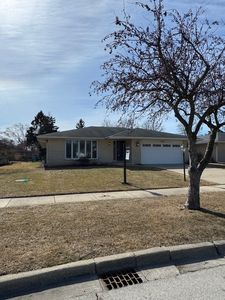 1815 E Seminole Ln, Mount Prospect, IL, 60056